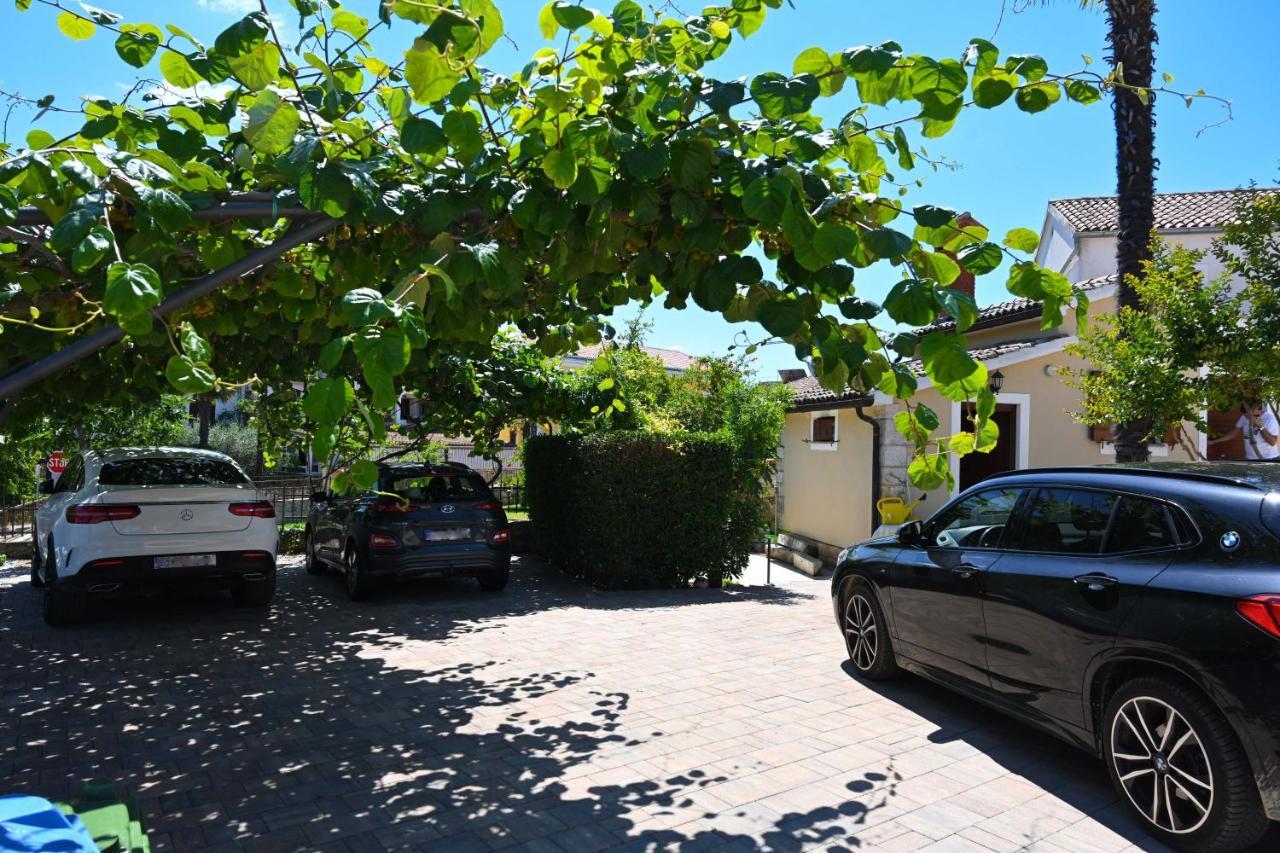 Alda-App Apartamento Funtana Exterior foto