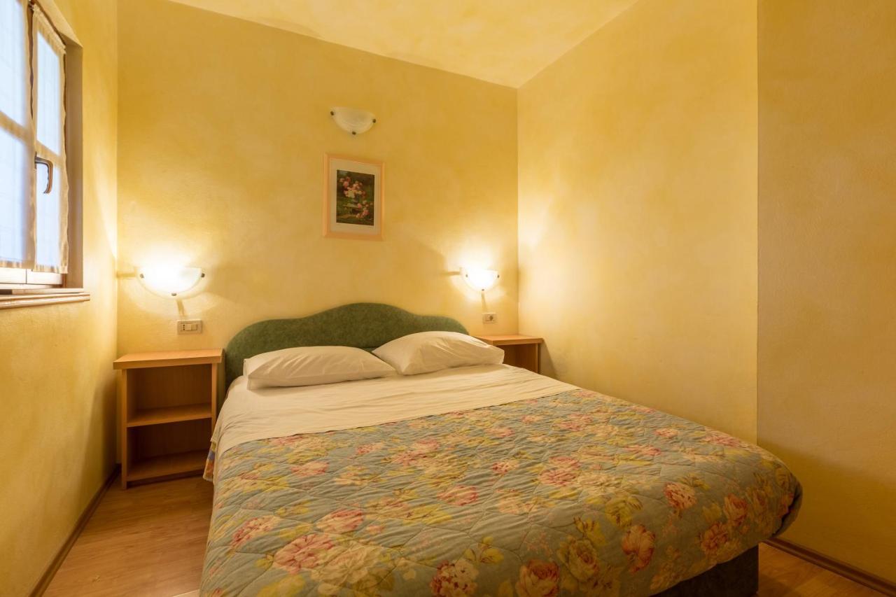 Alda-App Apartamento Funtana Exterior foto