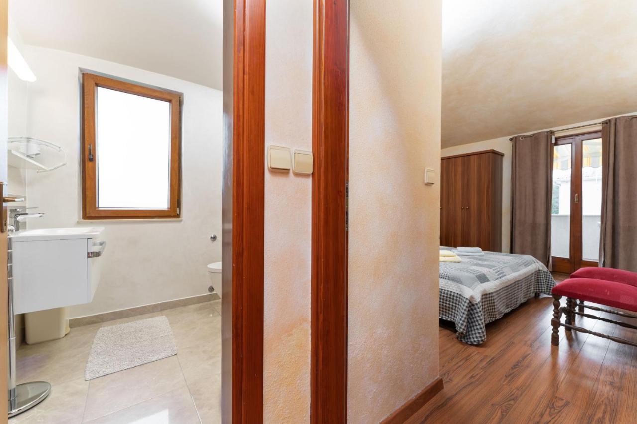 Alda-App Apartamento Funtana Exterior foto