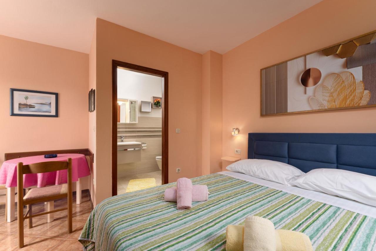 Alda-App Apartamento Funtana Exterior foto