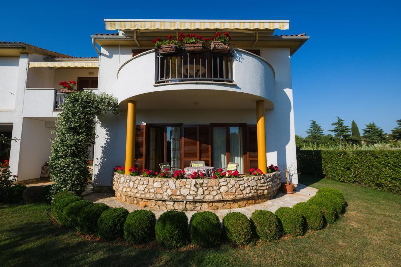 Alda-App Apartamento Funtana Exterior foto