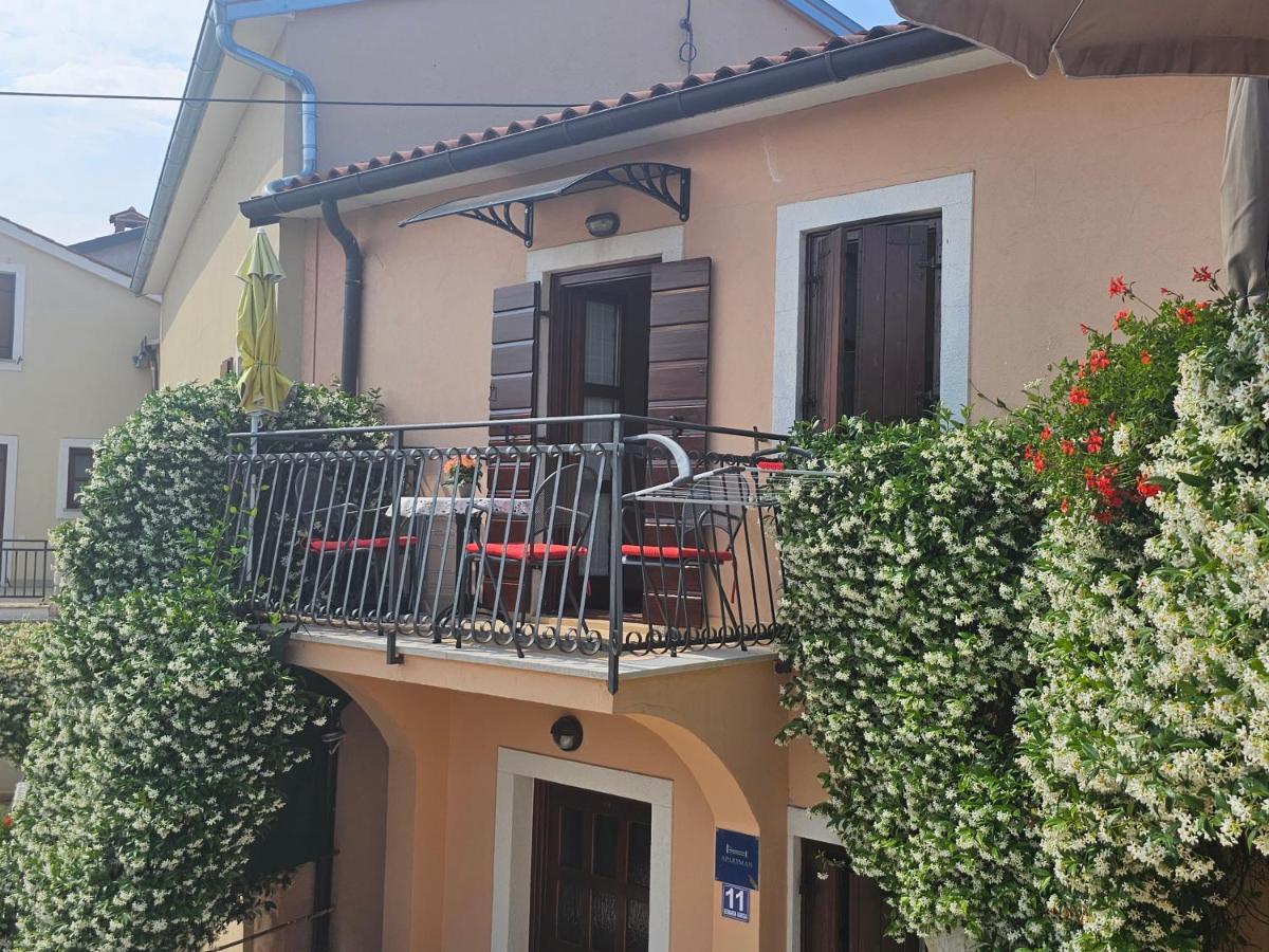 Alda-App Apartamento Funtana Exterior foto