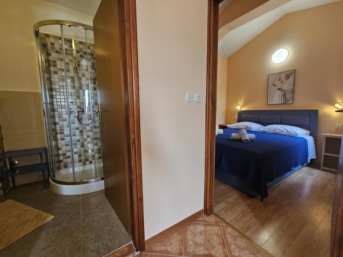 Alda-App Apartamento Funtana Exterior foto